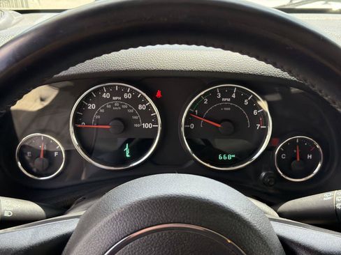 Used 2017 Jeep Wrangler Unlimited Sport AWD/4WD image 10