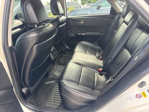 Used 2014 Toyota Avalon XLE Touring FWD image 16