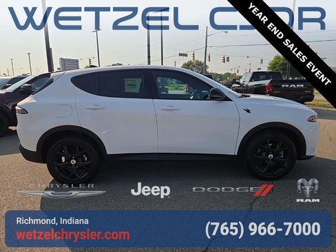 New 2025 Dodge Hornet GT w/ GT Blacktop Package image 9