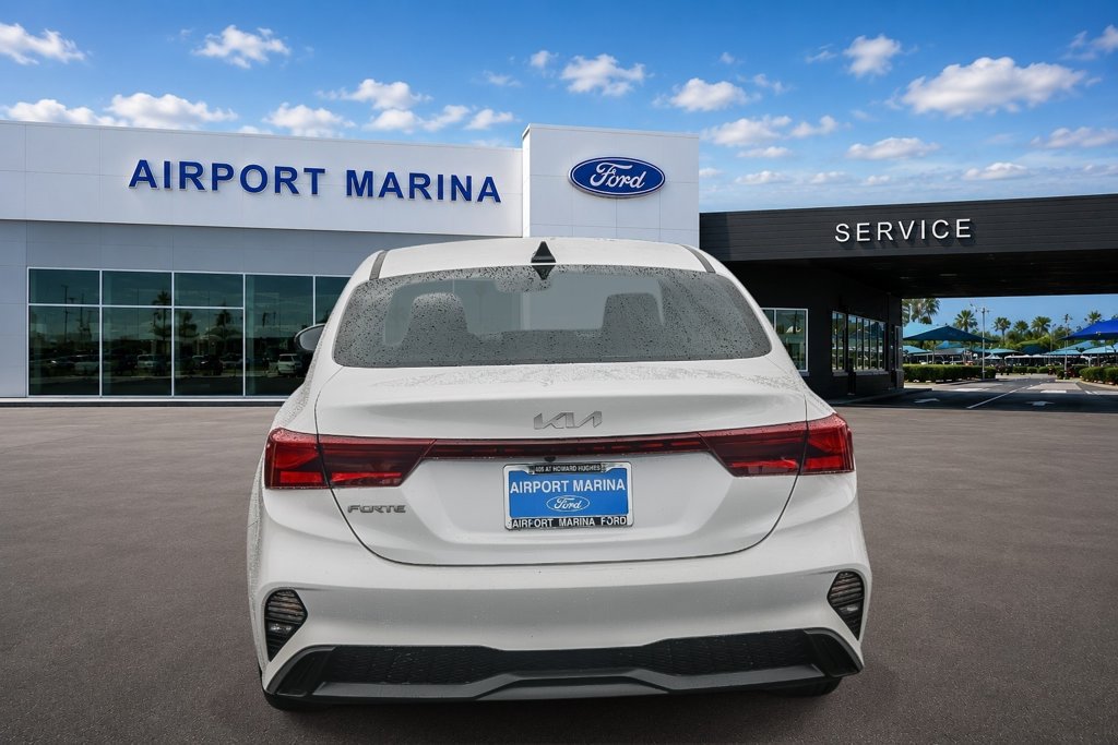 Used 2022 Kia Forte LXS FWD image 7