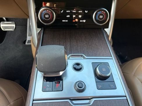 Used 2023 Land Rover Range Rover SE AWD/4WD image 13