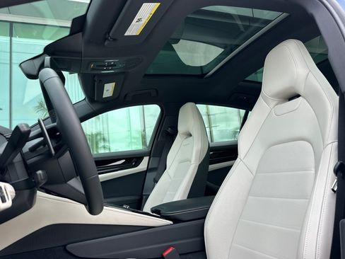 New 2026 Porsche Panamera 4 AWD/4WD image 5