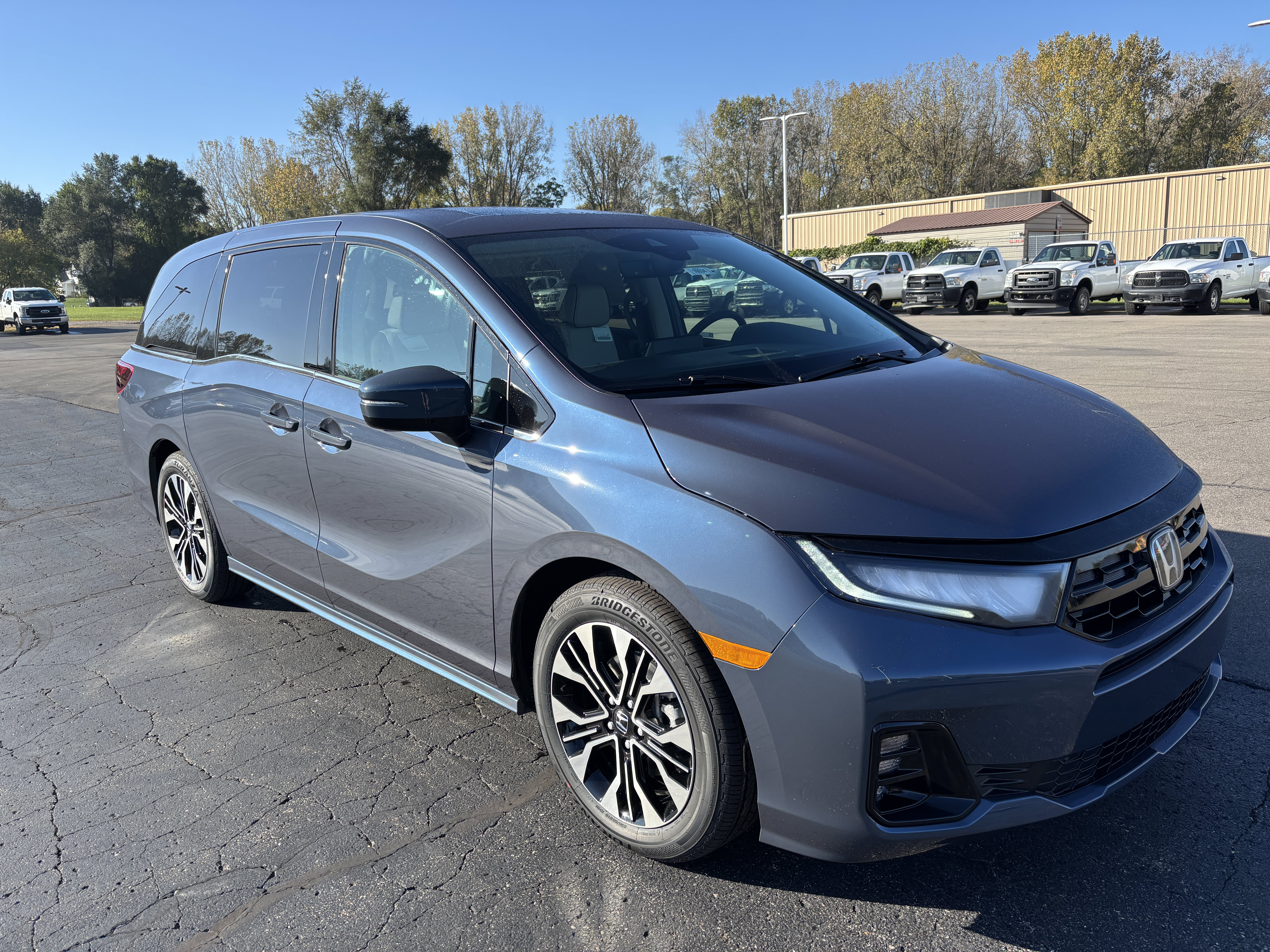 New 2027 Honda Odyssey Elite image 2