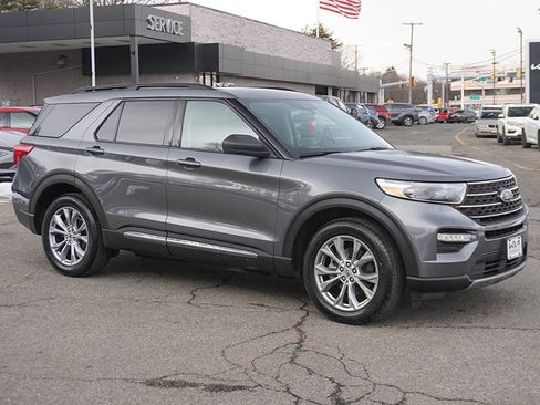 Used 2022 Ford Explorer XLT w/ Equipment Group 202A image 68