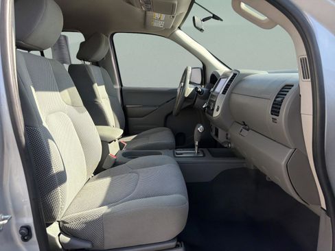 Used 2019 Nissan Frontier SV AWD/4WD image 26