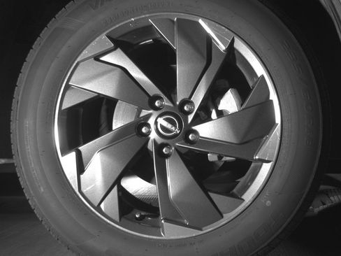 Used 2025 Nissan Rogue SV image 13