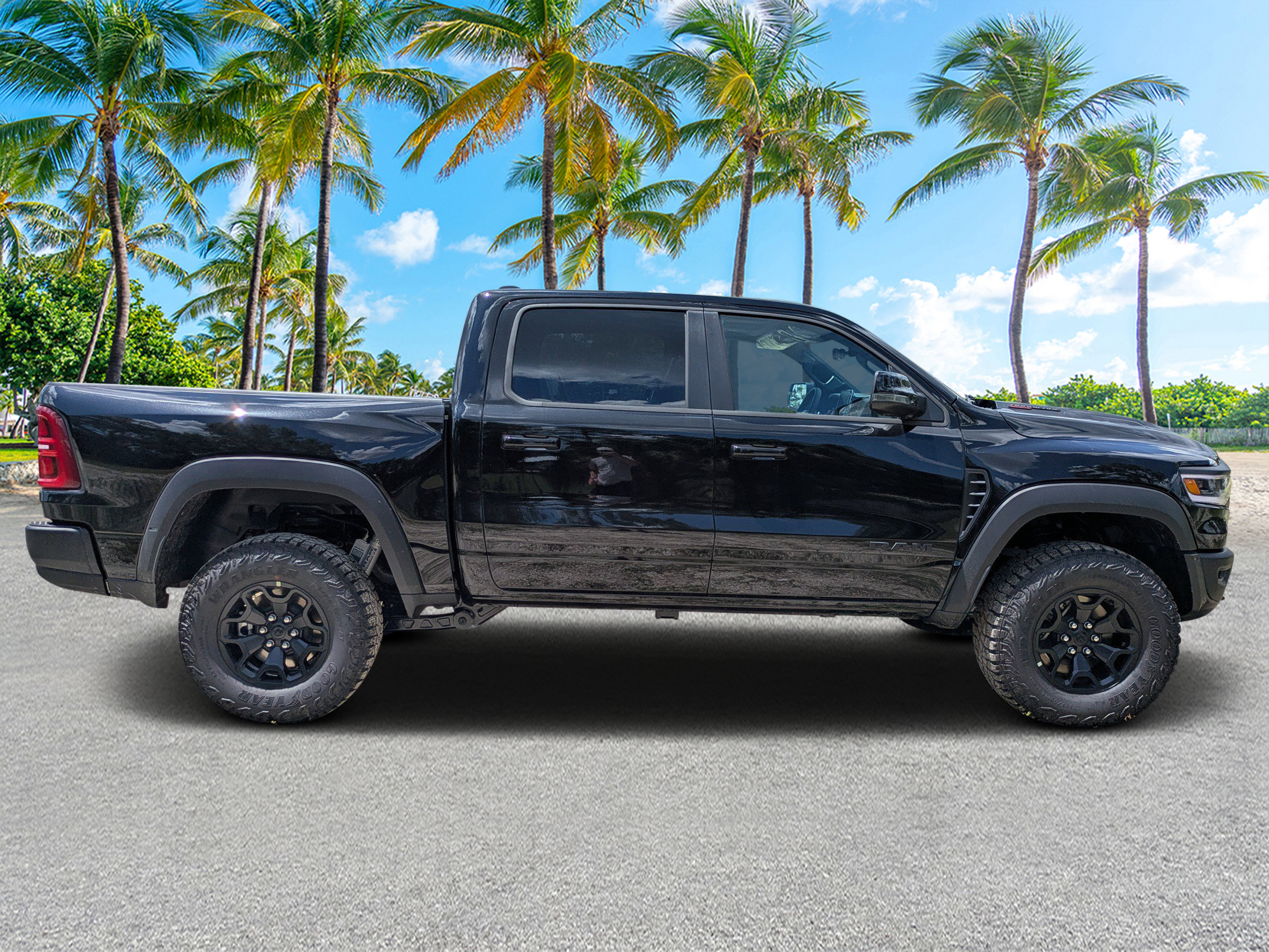 New 2026 RAM 1500 RHO w/ RHO Level 1 Equipment Group AWD/4WD image 2