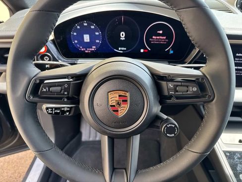 New 2024 Porsche Macan 4 Electric image 22