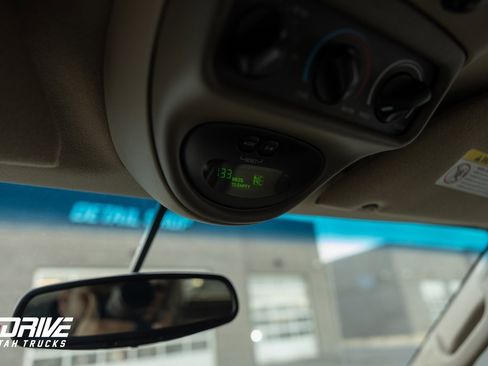 Used 2004 Ford Excursion Eddie Bauer image 34