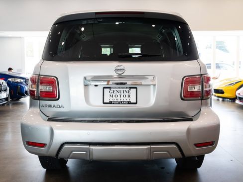 Used 2018 Nissan Armada SV w/ Driver Package RWD image 5