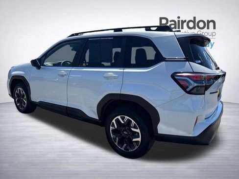 Used 2025 Subaru Forester Premium AWD/4WD image 7