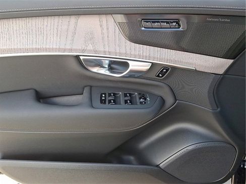 New 2026 Volvo XC90 B6 Ultra image 6