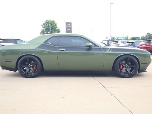 Used 2018 Dodge Challenger R/T w/ Quick Order Package 22P T/A RWD image 4