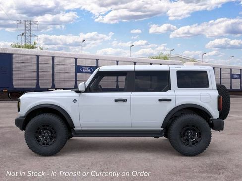 New 2026 Ford Bronco Outer Banks w/ Sasquatch Package AWD/4WD image 3