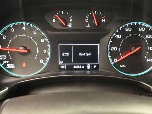 Used 2024 Chevrolet Equinox LS w/ Driver Confidence II Package FWD image 9