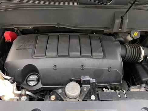 Used 2014 GMC Acadia SLE FWD image 47