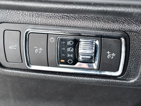 Used 2022 Lincoln Corsair AWD w/ Premium Package image 28
