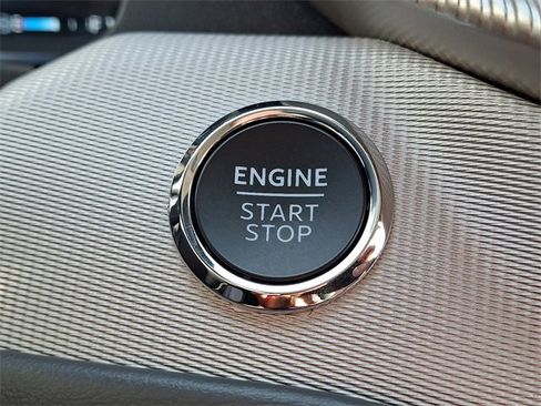 Used 2025 Ford Explorer Active w/ Active Comfort Package image 23