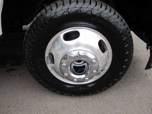 Used 2023 Ford F350 XL image 26