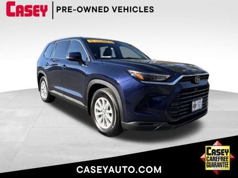 Used 2024 Toyota Grand Highlander XLE image 1