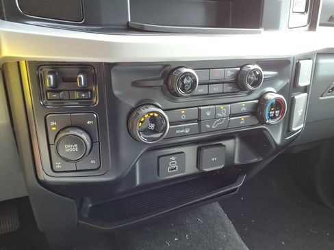 New 2026 Ford F350 XLT w/ FX4 Off-Road Package AWD/4WD image 21