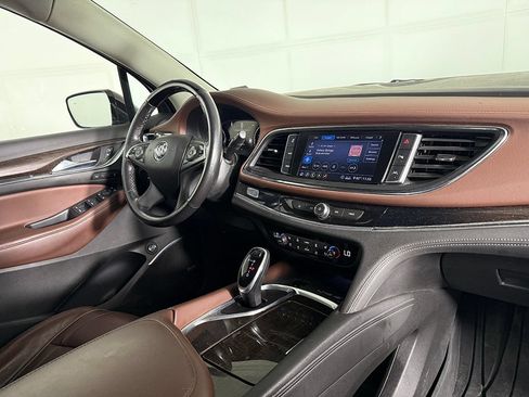 Used 2021 Buick Enclave Avenir w/ Avenir Technology Package AWD/4WD image 30
