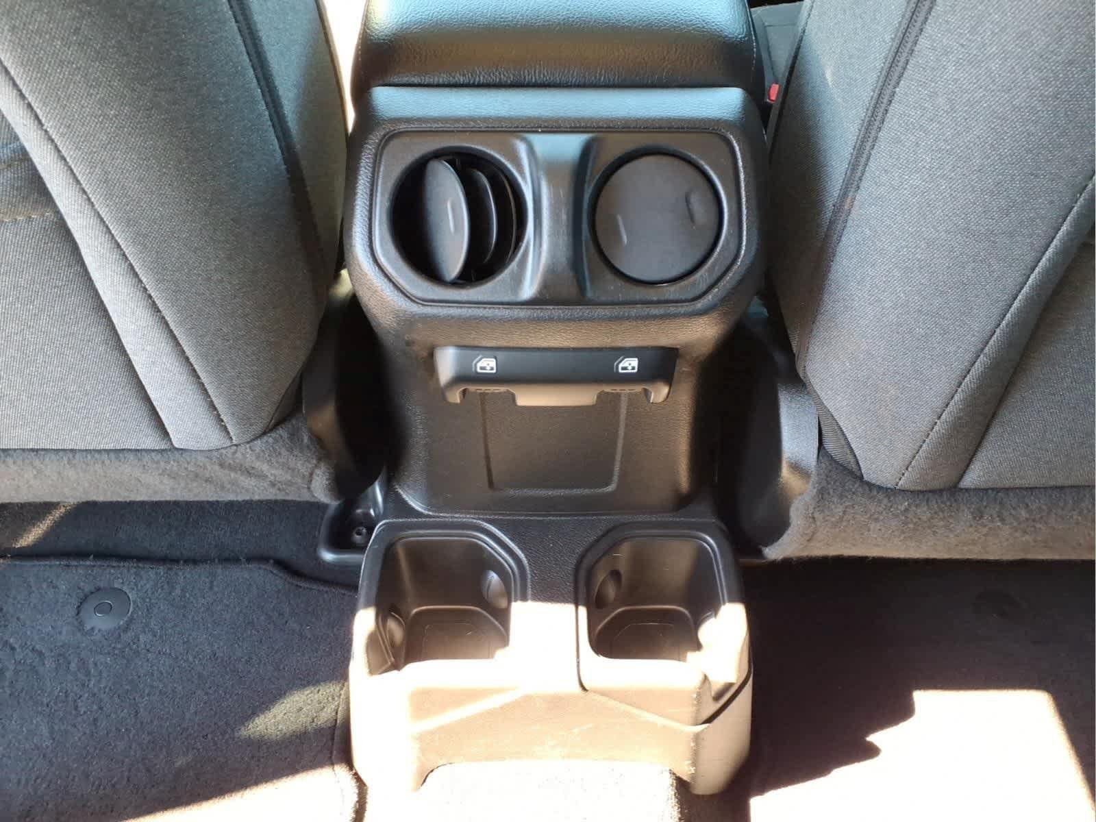 Used 2024 Jeep Wrangler Unlimited Sport AWD/4WD image 30