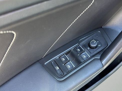 Used 2023 Volkswagen Tiguan SE R-Line AWD/4WD image 24