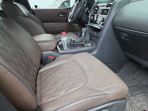 Used 2023 Nissan Armada Platinum w/ Captain's Chairs Package RWD image 16