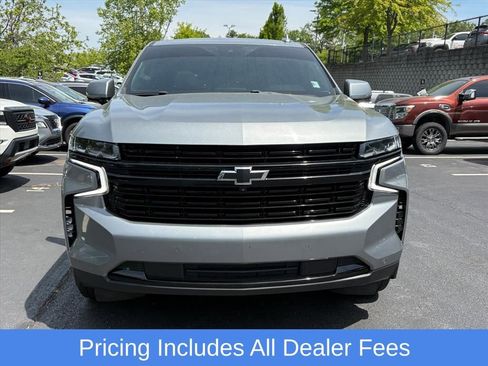 Used 2023 Chevrolet Suburban RST w/ Luxury Package AWD/4WD image 3