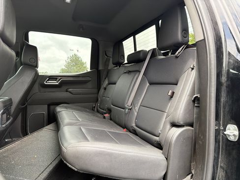 Used 2023 Chevrolet Silverado 1500 LTZ w/ LTZ Convenience Package II AWD/4WD image 8