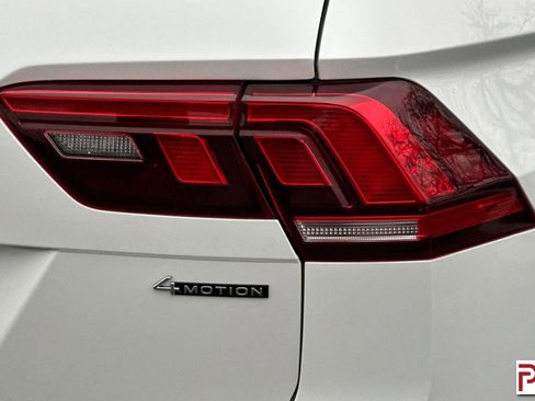 Used 2024 Volkswagen Tiguan SEL R-Line image 37