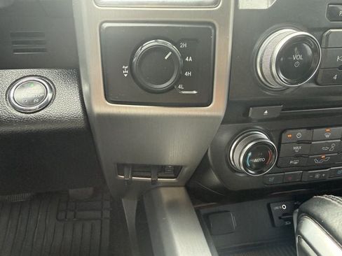 Used 2015 Ford F150 Platinum w/ Max Trailer Tow Package AWD/4WD image 25