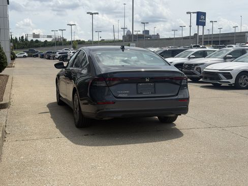 Used 2024 Honda Accord EX image 7