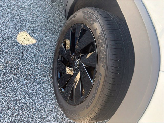 Used 2024 Volkswagen Atlas Cross Sport SE AWD/4WD image 11