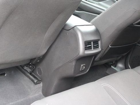 Used 2022 GMC Terrain SLE image 37