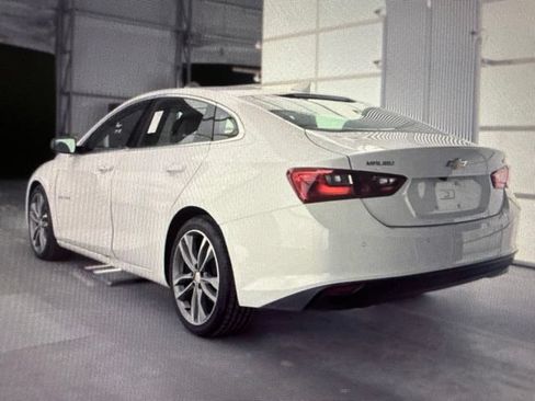 Used 2025 Chevrolet Malibu LT FWD image 9