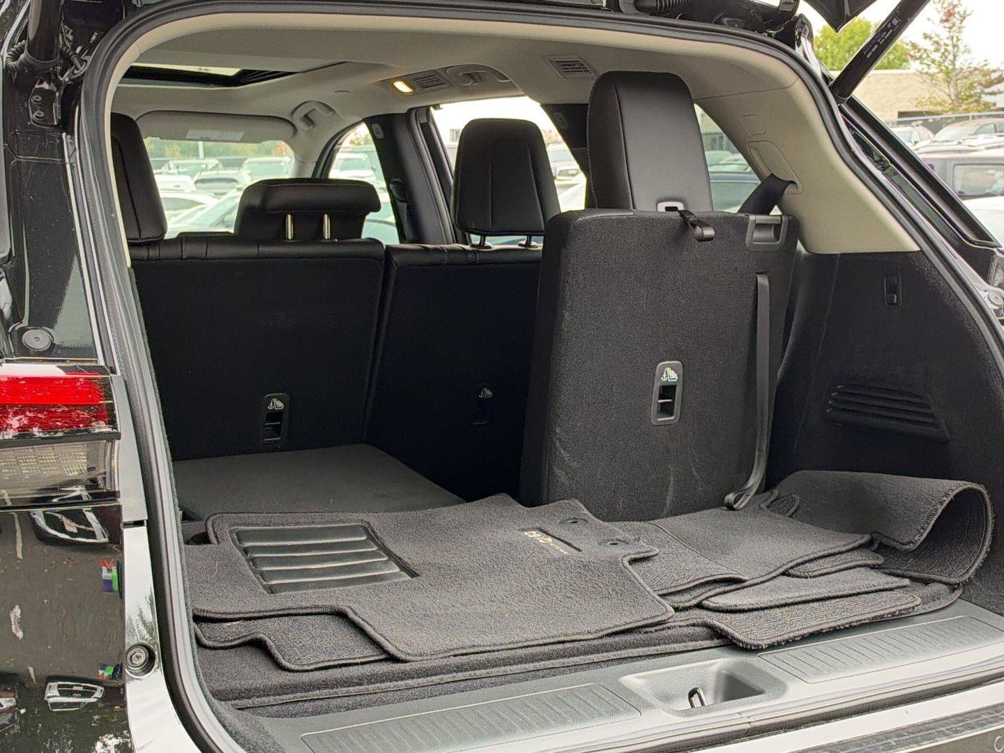 Used 2026 INFINITI QX60 Luxe w/ Cargo Package AWD/4WD image 31