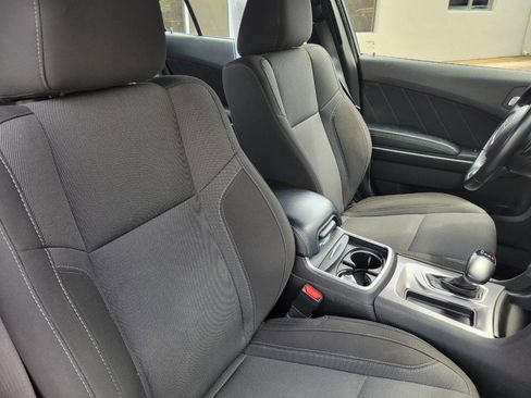 Used 2022 Dodge Charger SXT image 10