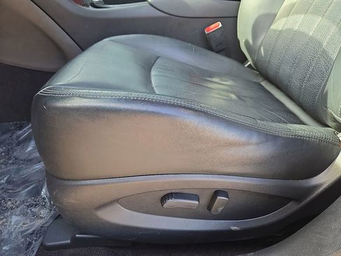 Used 2016 INFINITI QX50 AWD w/ Premium Plus Package image 22