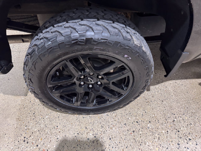Used 2025 Chevrolet Silverado 1500 RST w/ Z71 Off-Road Package AWD/4WD image 29