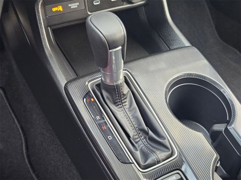 Used 2025 Honda Civic Sport image 18