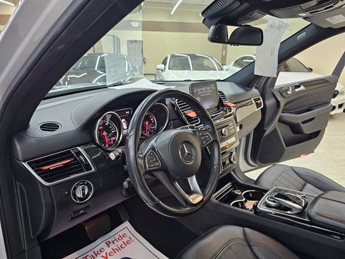 Used 2018 Mercedes-Benz GLS 450 4MATIC w/ Premium Package image 19
