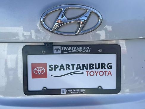 Used 2018 Hyundai Santa Fe Sport w/ 2.4L Value Package 02 FWD image 7