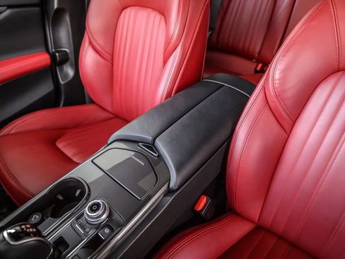 Used 2018 Maserati Ghibli image 33