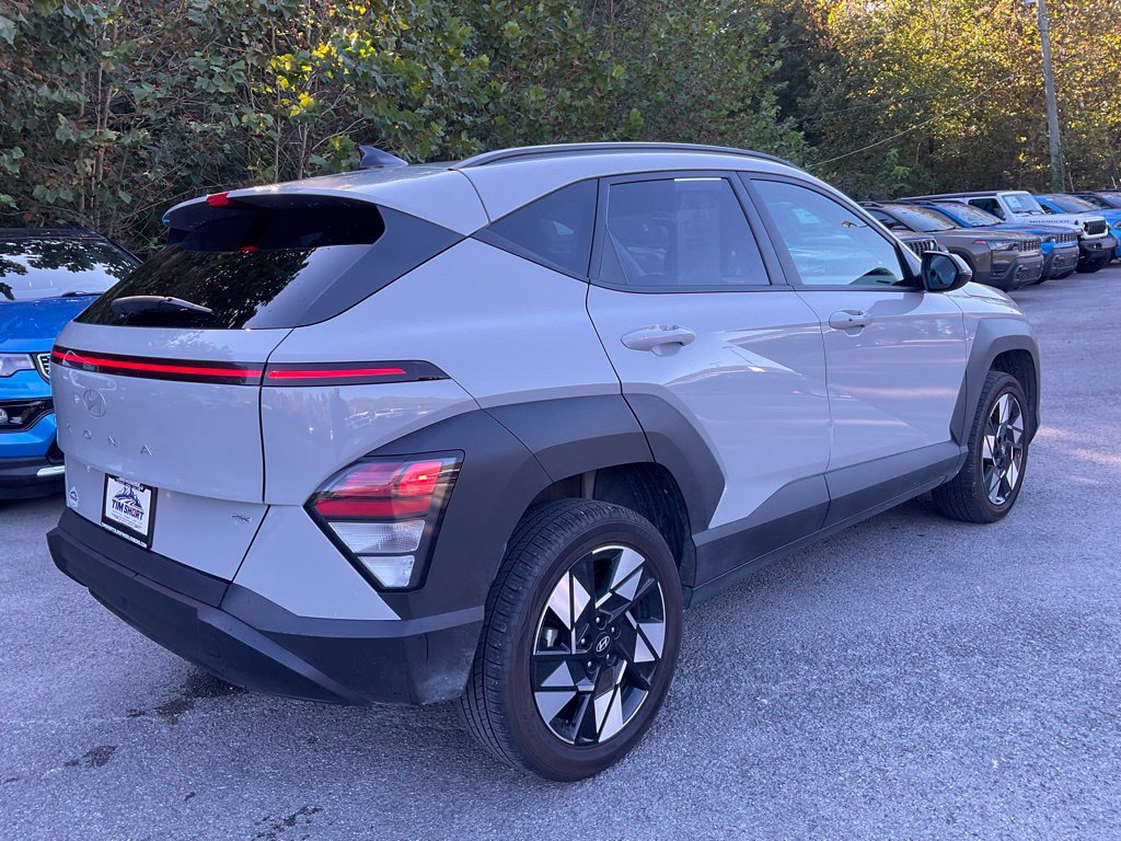 Used 2025 Hyundai Kona SEL AWD/4WD image 6