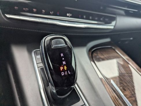 Used 2021 Cadillac Escalade ESV Premium Luxury Platinum image 14