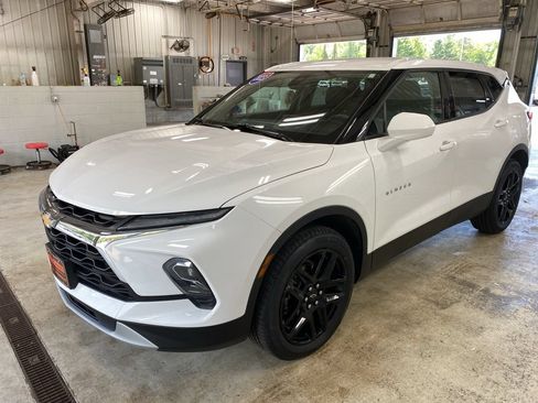Used 2023 Chevrolet Blazer LT w/ Driver Confidence Package AWD/4WD image 8