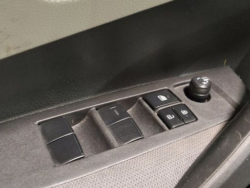 Used 2024 Toyota Corolla LE FWD image 27