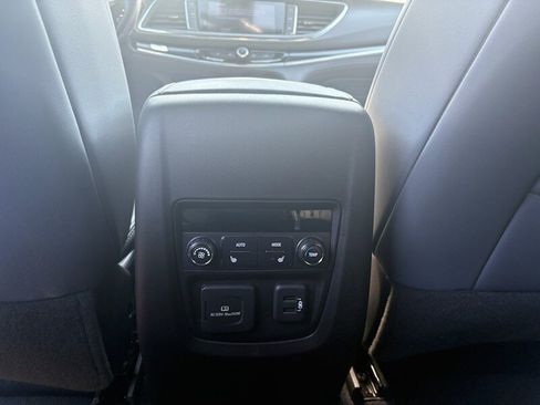 Used 2022 Buick Enclave Premium w/ Experience Buick Package image 15